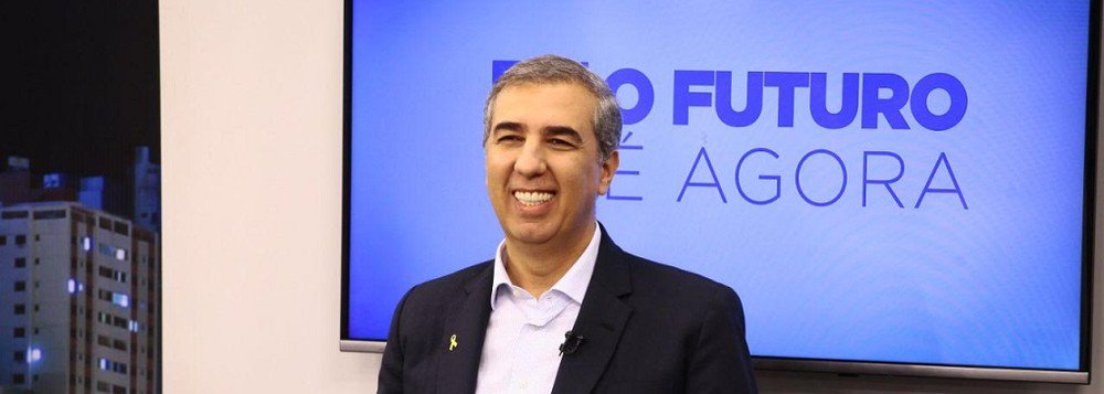 ZÉ ELITON ANUNCIA GIGANTE DE EMBALAGENS METÁLICAS EM GOIÁS