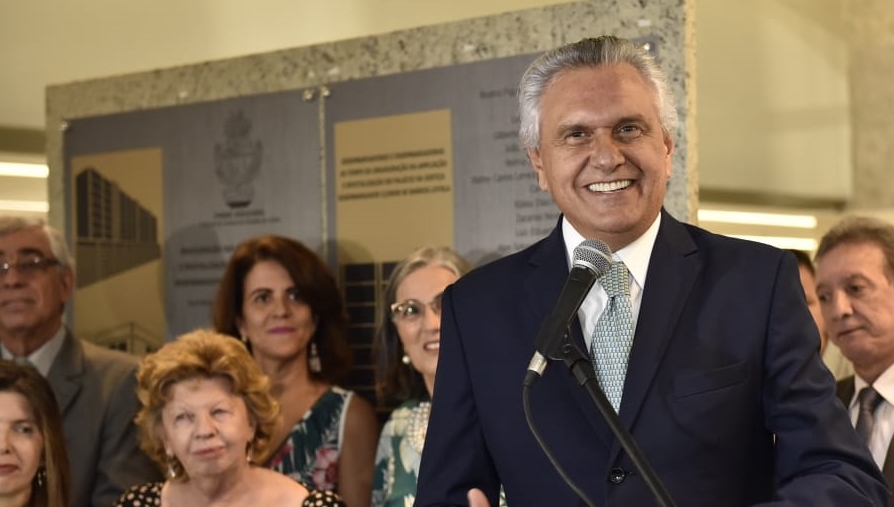 Caiado promete pagar salário atrasado com patrimônio de Marconi e é desmentido