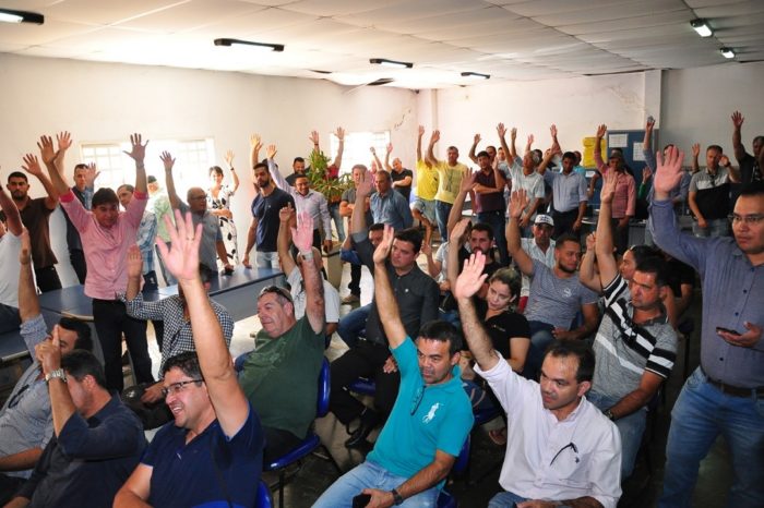 Secretário de Habitação Giovane Machado participa de reunião deempresários da construção civil de Águas Lindas
