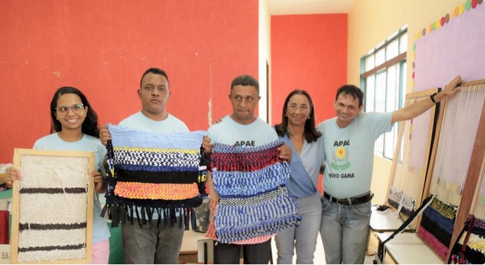 PREFEITURA DE NOVO GAMA E APAE CELEBRAM CONVÊNIO