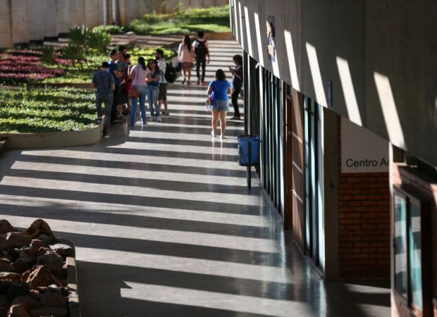 Acesso a mestrado no Brasil é 16 vezes menor do que em países ricos