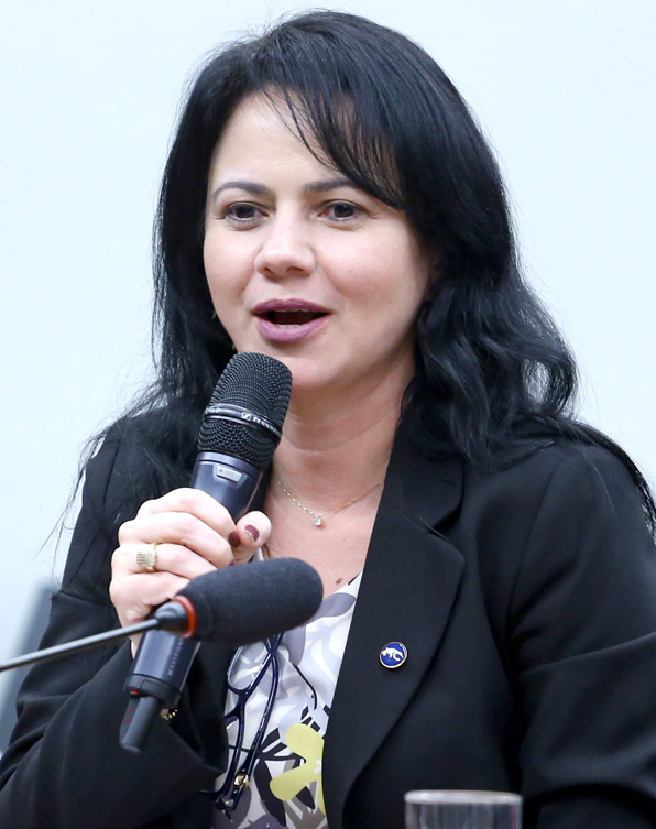 Osmar Terra declara apoio à candidata Maria Yvelônia