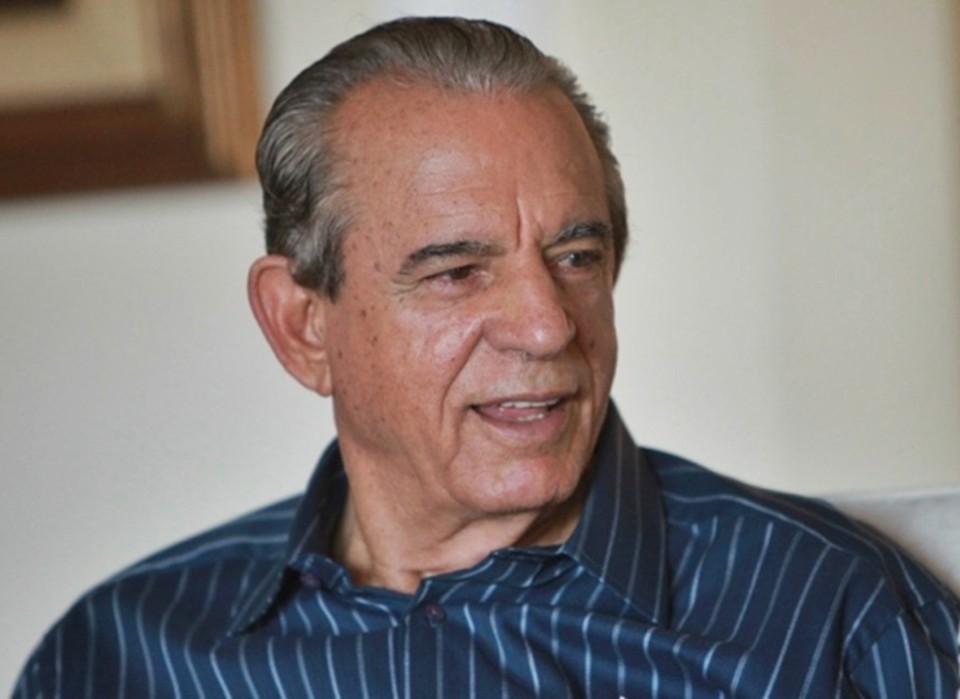 Iris recebia pessoas no escritório quando sentiu-se mal, diz assessoria