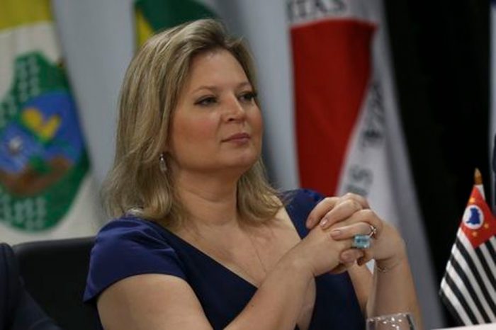 Joice Hasselmann surpreende seguidores com foto de maiô nas redes sociais
