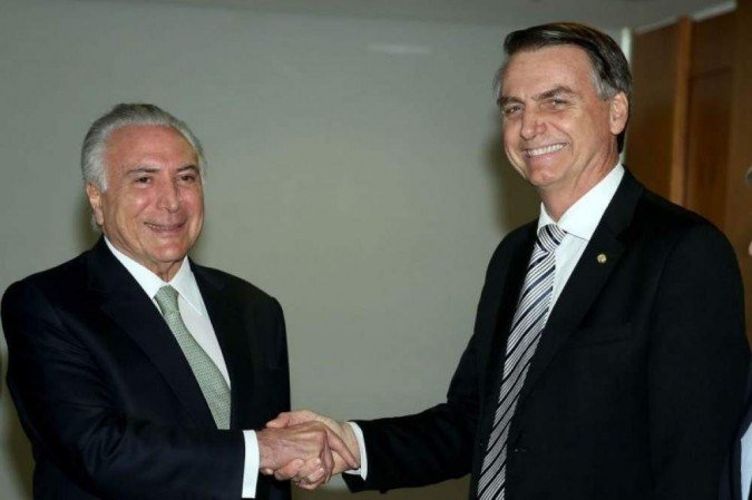 Com ajuda de Temer, Bolsonaro muda o tom e busca reconciliação