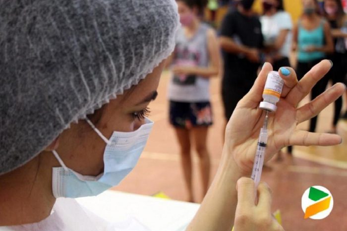 COVID-19: ADOLESCENTES DE 12 A 17 ANOS COM DEFICIÊNCIA PERMANENTE PODEM SER VACINADOS