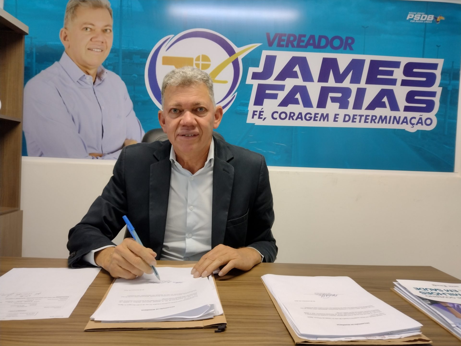 Vereador James Farias garante pagamento de vale alimentação para servidores comissionados, contratos e credenciados.