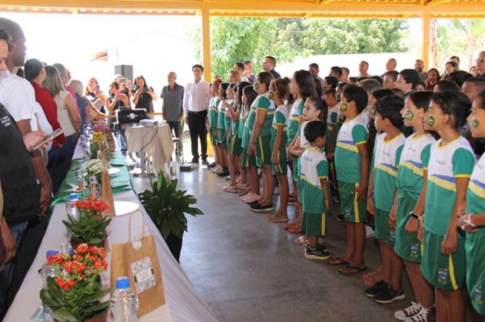 Prefeitura entrega à comunidade Escola Municipal MedGuão totalmente reformada