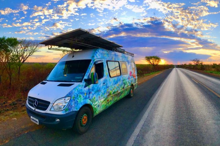 CineSolarzinho, primeiro cinema movido a energia solar do Brasil chega a Águas Lindas de Goiás neste sábado