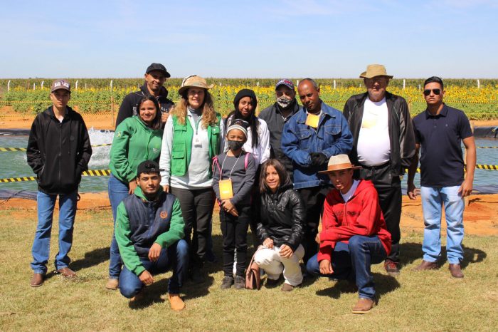 PREFEITURA LEVA AGRICULTORES E ESTUDANTES DE AGRONOMIA PARA PARTICIPAR DA AGROBRASÍLIA 2022