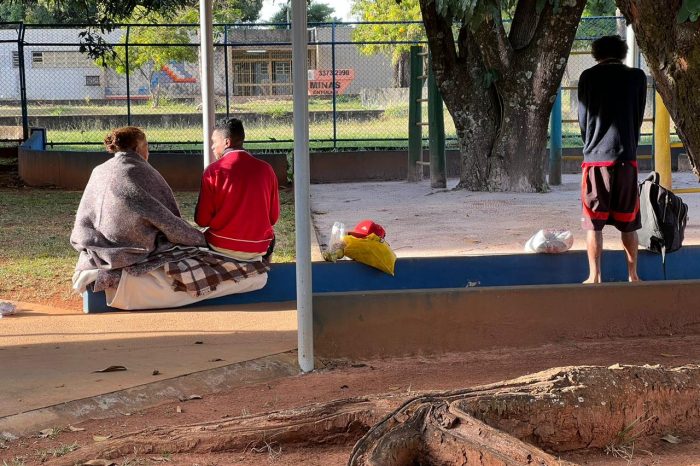 Campanha Amo Aquecer arrecada agasalhos, cobertores e mantas