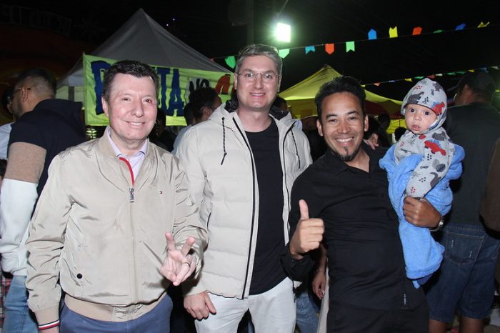 Deputado Federal José Nelto participa da abertura da festa do milho.