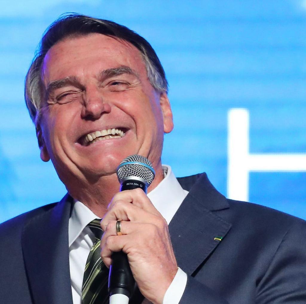 Bolsonaro diz que Globo está ‘disposta a tratar melhor quem paga mais’ após entrevista de Lula no JN