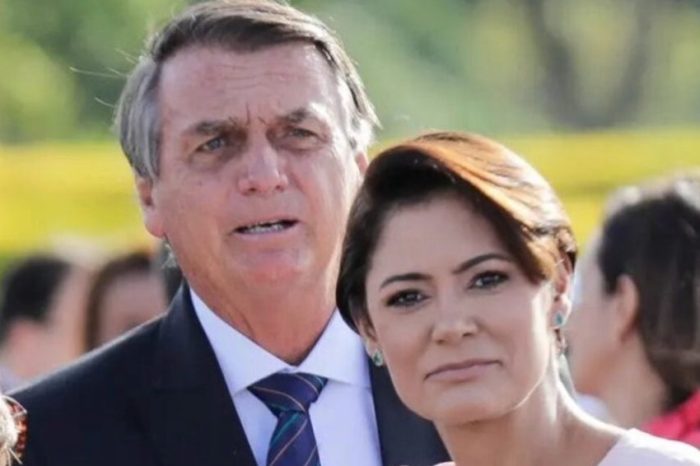 Primeira-dama retoma agenda pública após derrota de Bolsonaro