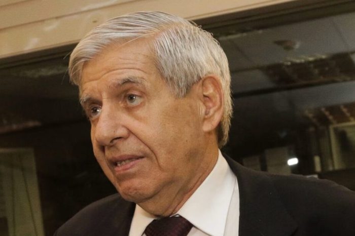 Comissão da Câmara convoca general Heleno para explicar atuação da Abin no caso Jair Renan