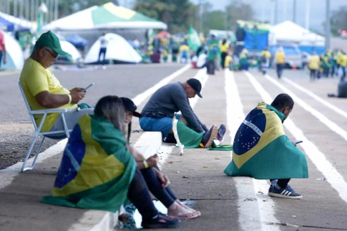 Governo de transição pediu ao menos 20 prisões de bolsonaristas acampados