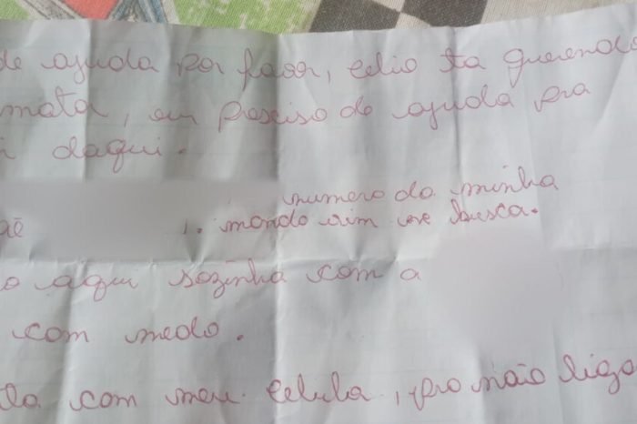 Mulher é resgatada de cárcare com a filha após escrever bilhete pedindo socorro, em Santo Antônio