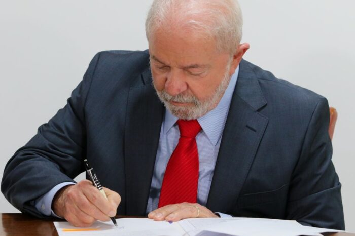 Governo federal põe sob sigilo visitas a Lula no Palácio da Alvorada