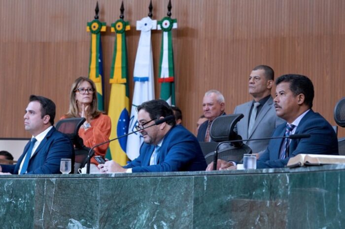 Assembleia aprova novo piso salarial dos professores da rede estadual de Goiás