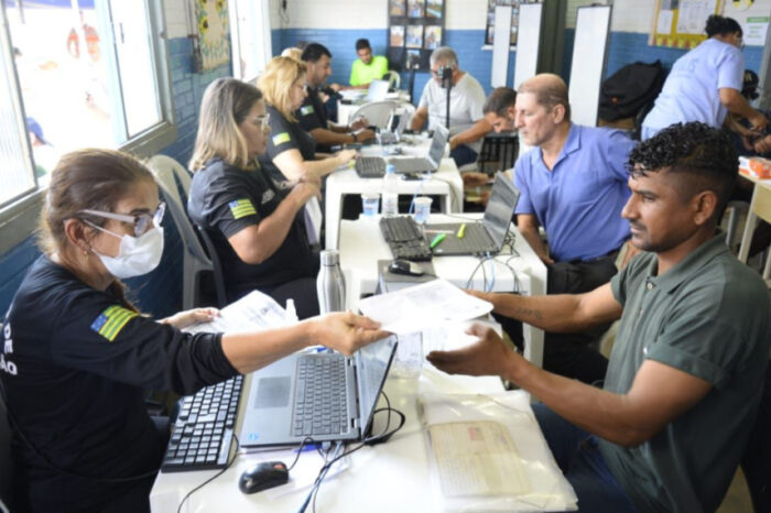 Estado realiza mutirão de serviços para moradores de rua em Anápolis