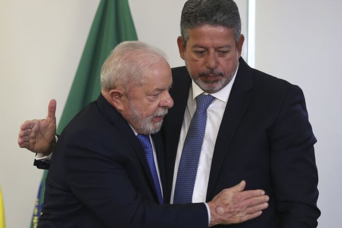 Lira negocia apadrinhado do PP na Saúde, mas Lula resiste e tenta negociar