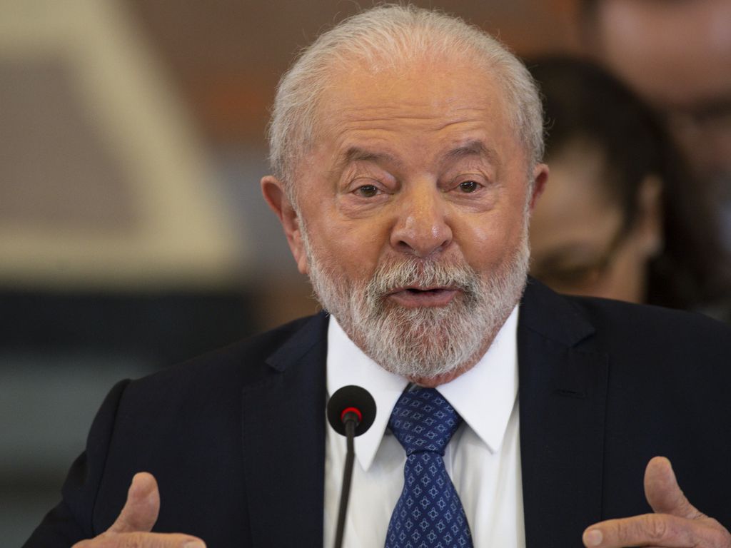 Lula pede desculpas por não ter criado o ‘Ministério do Namoro’; vídeo