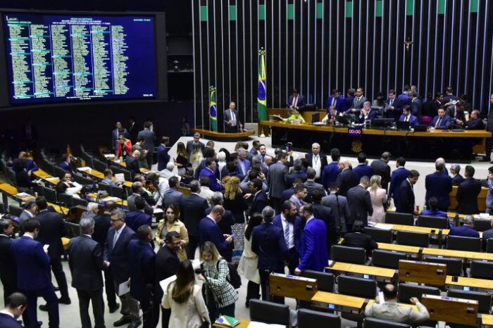 Reforma tributária: como votaram os deputados federais de Goiás