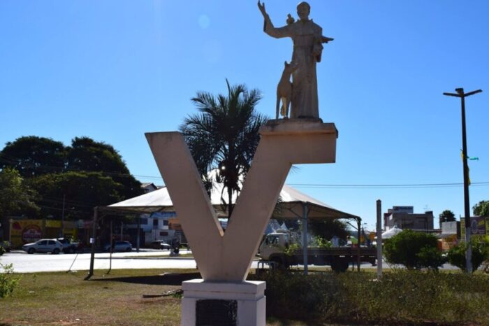 Deputada quer tornar festa religiosa em Valparaíso patrimônio imaterial de Goiás