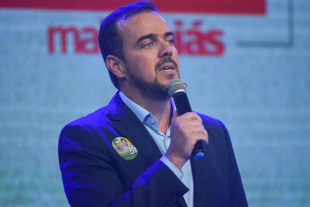 Mendanha tenta reunir Mabel, Caiado e Bruno Peixoto em culto de aniversário