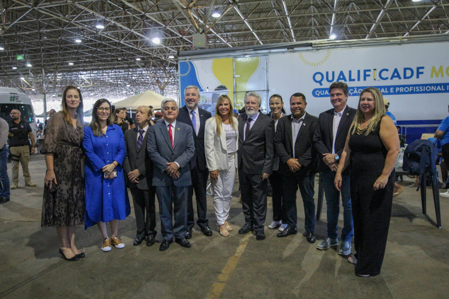 Por meio de mutirão, GDF oferece apoio à população em situação de rua