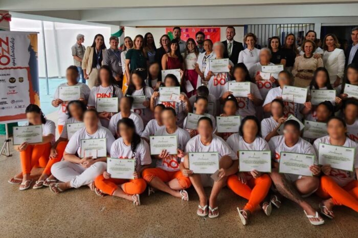 Penitenciária feminina do DF celebra projeto ‘Pintando Oportunidades’