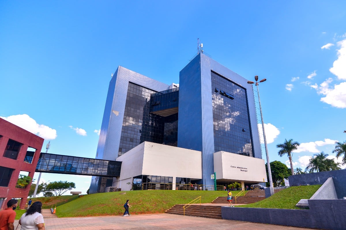 Vereadora questiona junto ao MP empréstimo de R$ 1 bi solicitado pela prefeitura de Goiânia