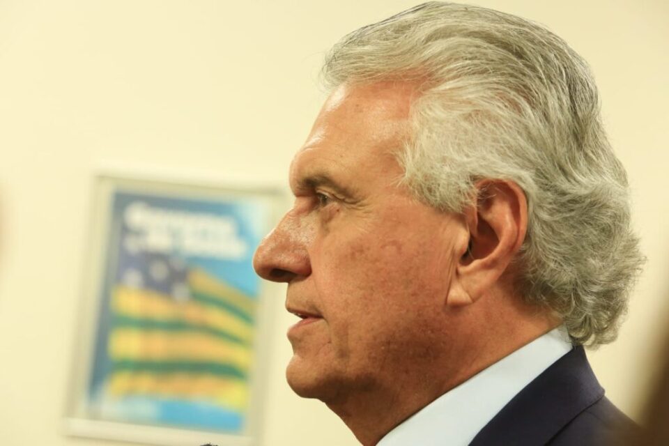 Em entrevista à Folha de S. Paulo, Caiado se lança pré-candidato a presidente, defende anistia e nega submissão a Bolsonaro