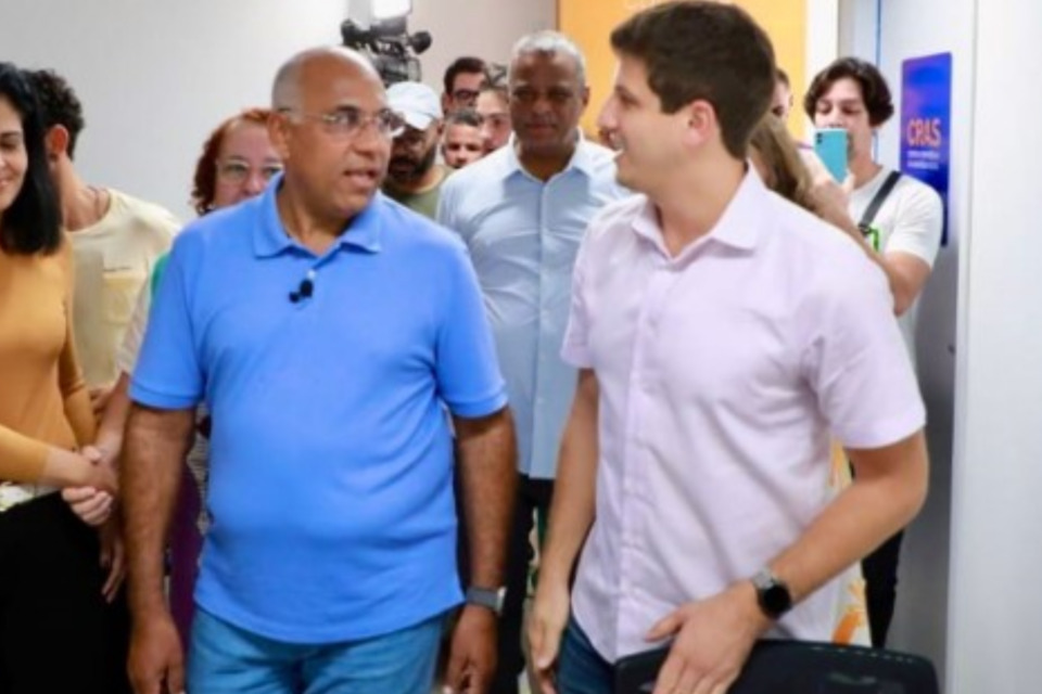 Acompanhado de João Campos, Rogério Cruz diz que vai trazer projeto de Recife para Goiânia