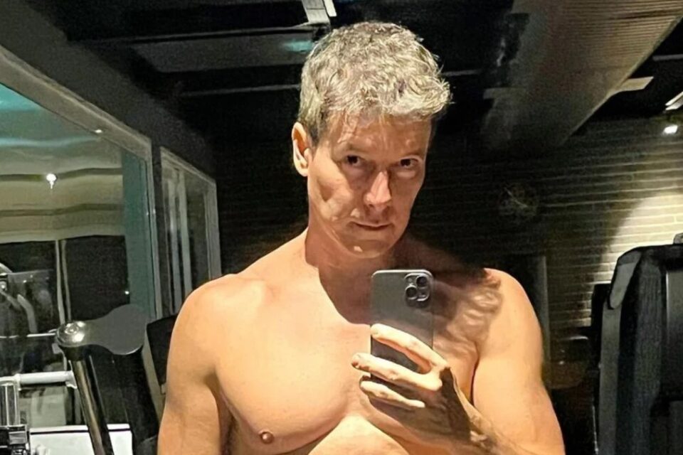 Rodrigo Faro atinge 12% de gordura corporal com treino de calistenia e musculação