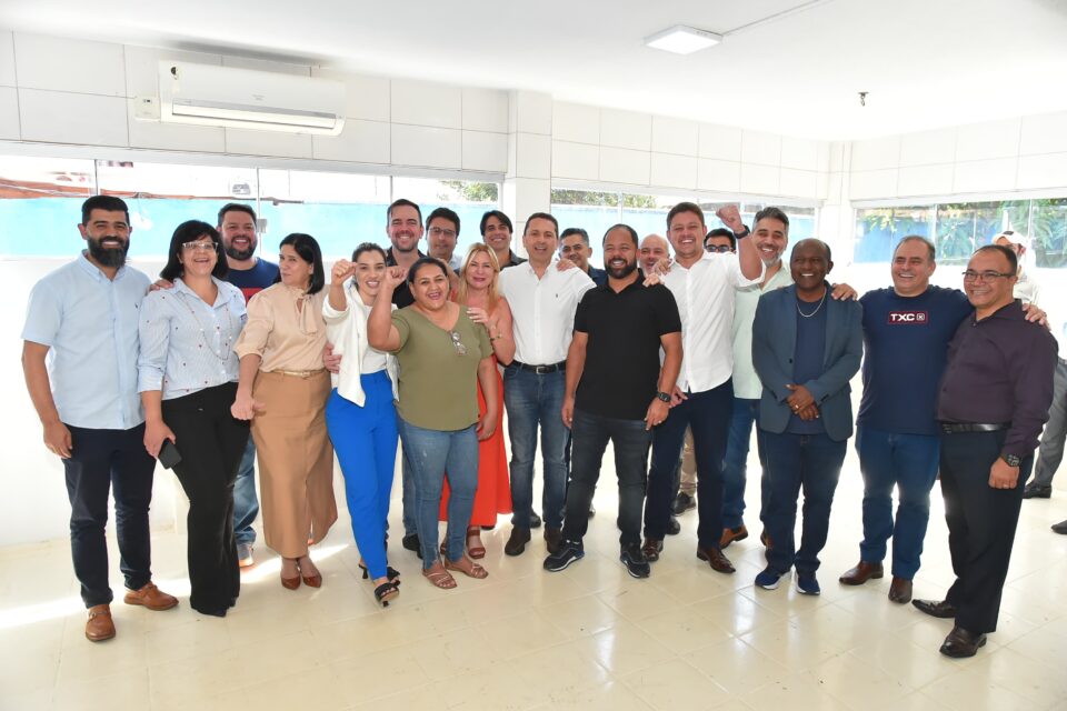 Secretários de Aparecida anunciam apoio a Leandro Vilela e isolam Vilmar Mariano