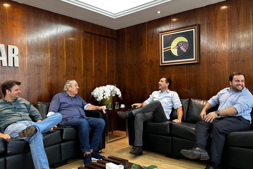 Vilela busca parcerias para incentivar o empreendedorismo em reunião com presidente do Sebrae e da Faeg