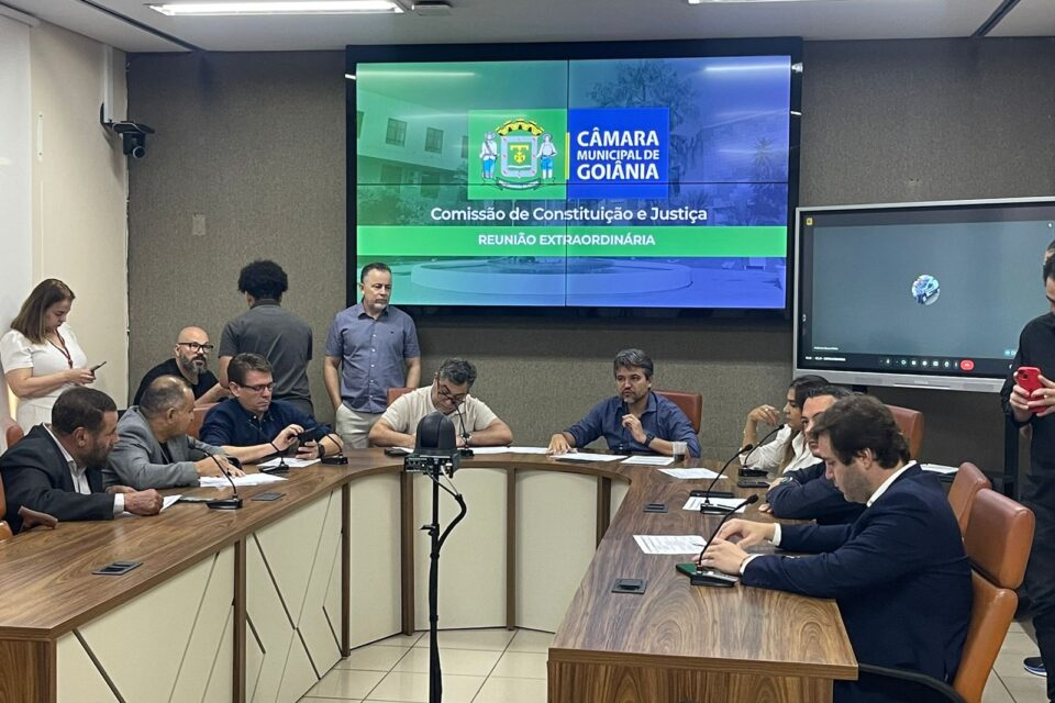 CCJ aprova relatório da reforma administrativa de Mabel e cria Secretaria da Eficiência