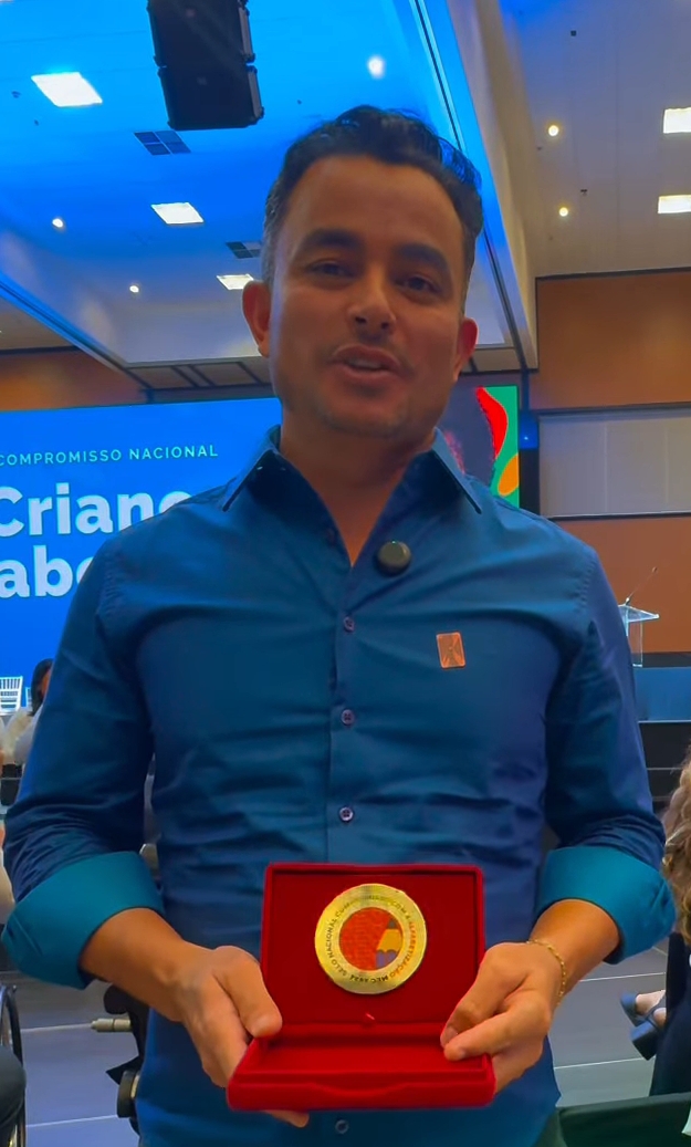 Meu compromisso é com a educação, afirma Fábio Campos