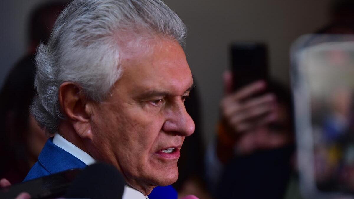 “Ninguém nega seu prestígio”, diz Caiado sobre Bolsonaro