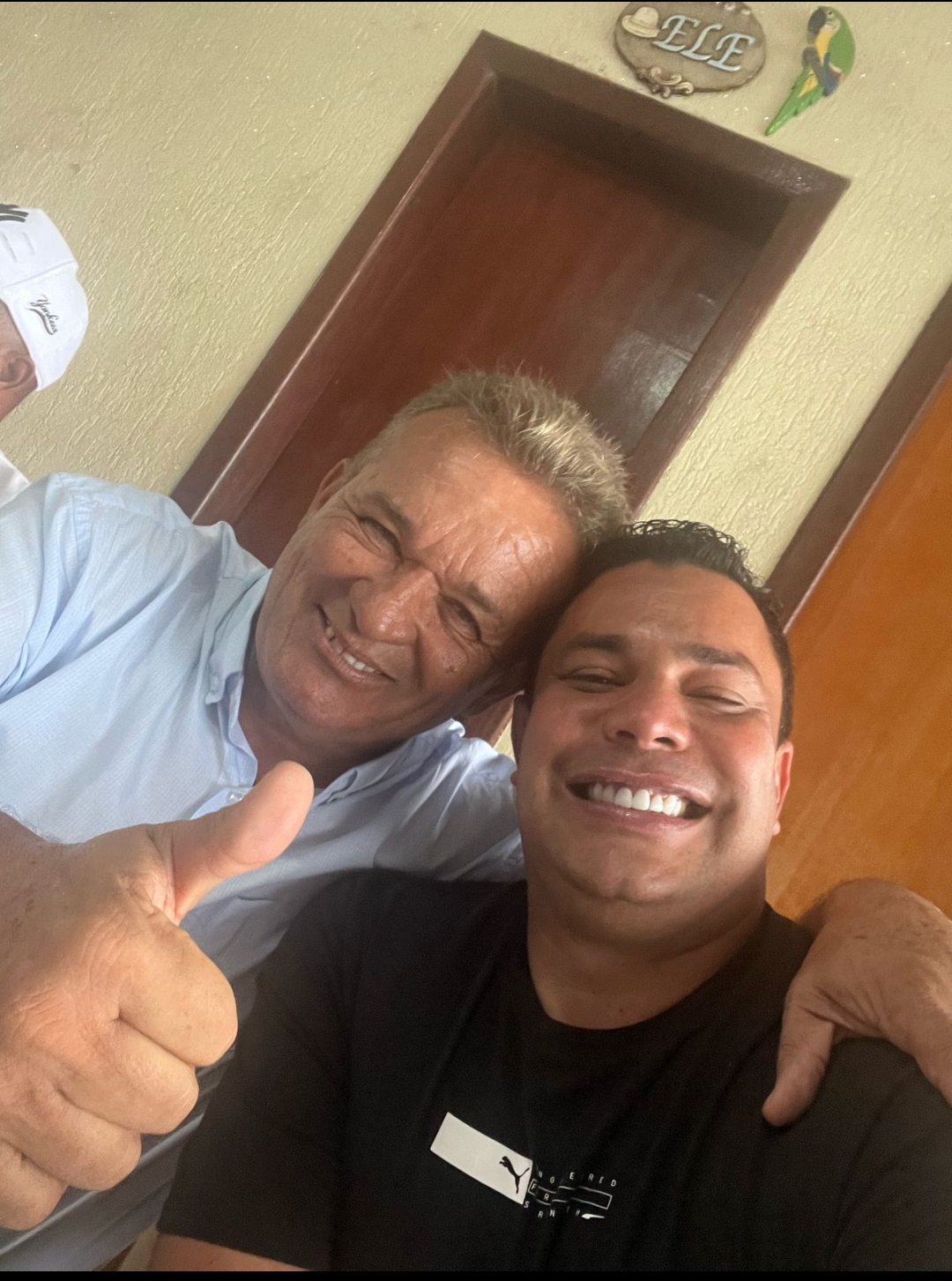 Pré-campanha de Baiano dos Cocos ganha força com apoio de empresário de peso em Águas Lindas