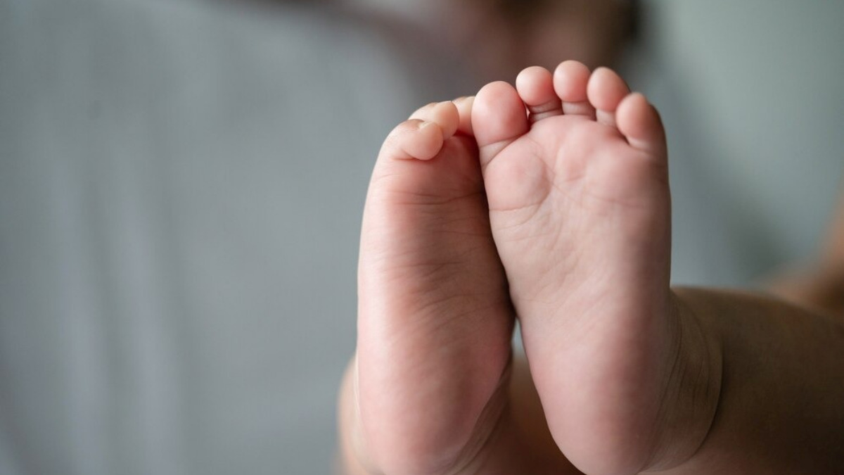 Casal se passa por conselheiros tutelares e tenta sequestrar bebê dos braços da mãe em Goiás