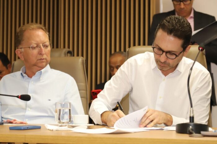 Prefeito Vilela anuncia isenção e redução de taxas para feirantes de Aparecida