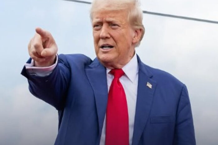Postagem da Casa Branca com Trump vestido de Papa gera polêmica;