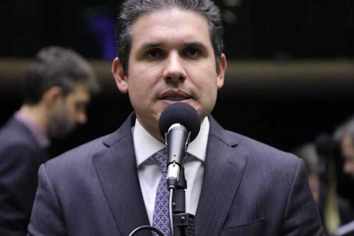 Hugo Motta desponta como possível candidato ao governo da Paraíba em 2026