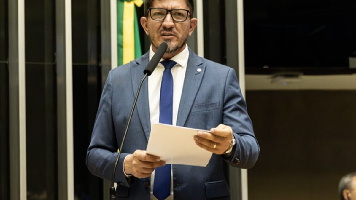 Após PSDB aprovar fusão, Podemos em Goiás adota cautela&nbsp;