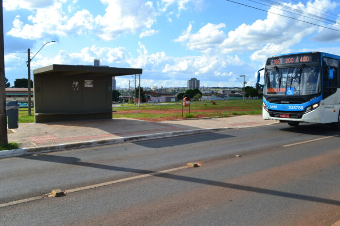 GDF vai construir mais três mil paradas de ônibus