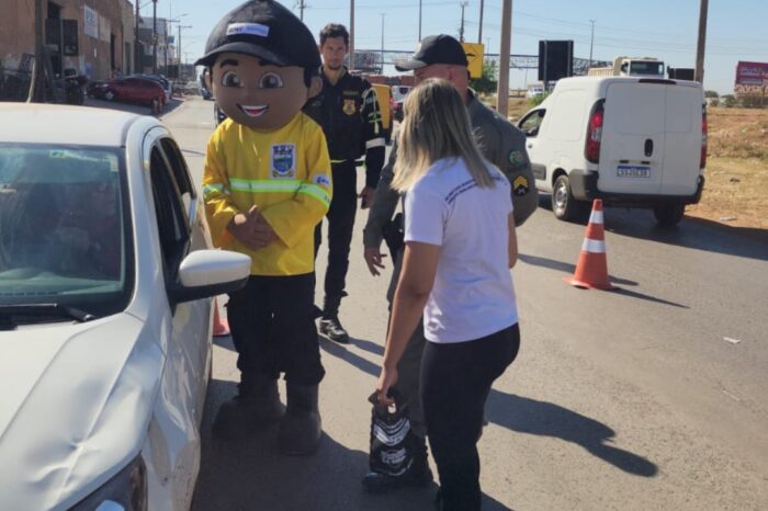 🚦 07 de Agosto | Blitz Educativa com o Semobito: Prefeitura Intensifica Conscientização no Trânsito às margens da BR-070, Entrada do Barragem 3
