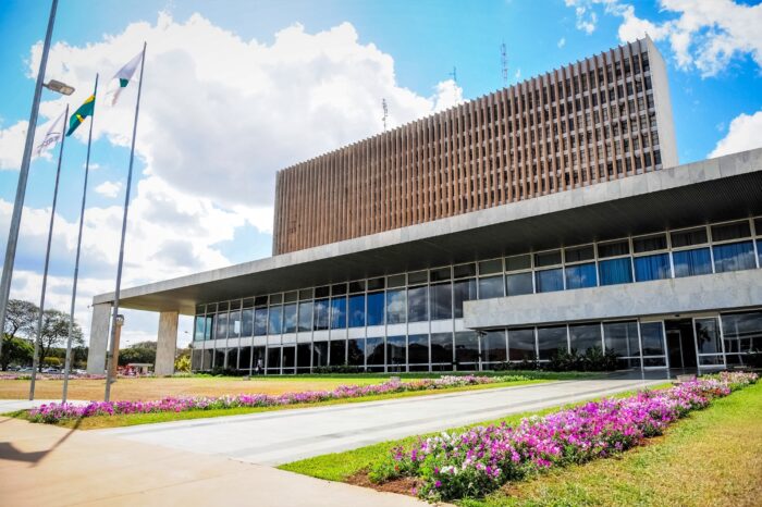 Nova versão do aplicativo eGDF oferece 49 serviços ao cidadão