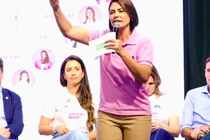 ‘Esquerda maldita’: Michelle critica governo Lula e defende candidatura de Bolsonaro em Goiás